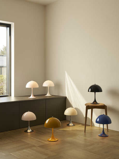 Panthella 250 Portable V3 Bordlampe fra Louis Poulsen - Opal White - Jacobsen Plus