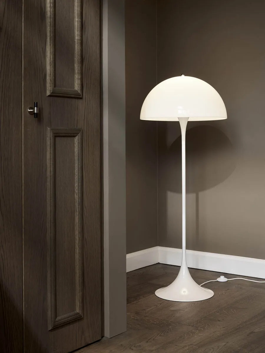 Panthella gulvlampe af Verner Panton