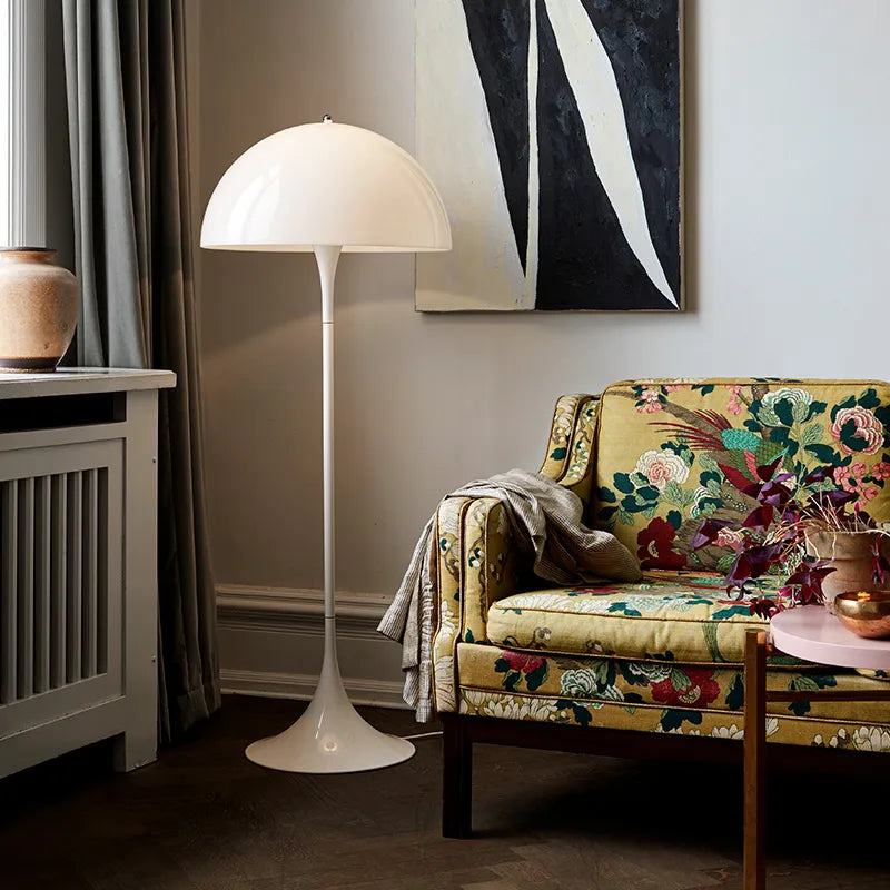 Panthella gulvlampe af Verner Panton