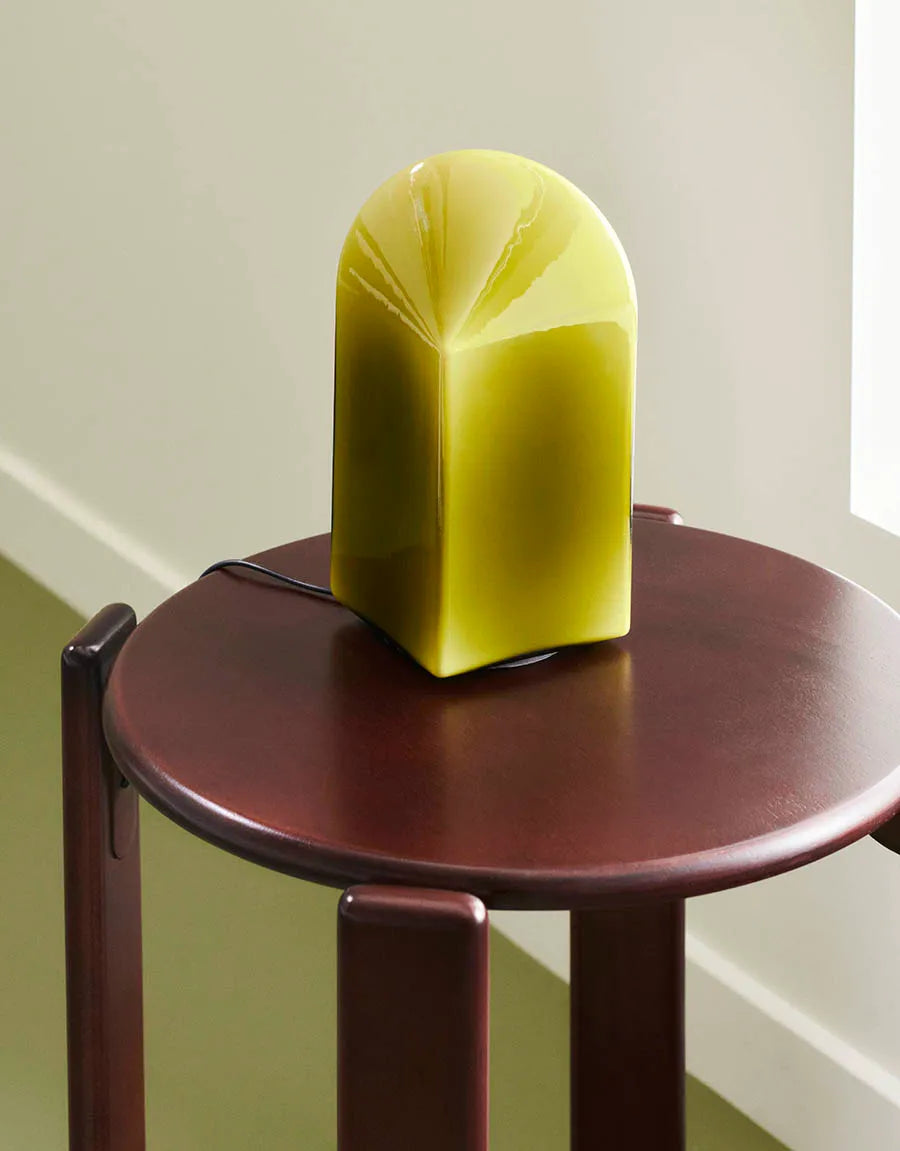 Parade table lamp 240 fra Hay