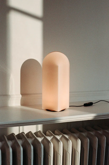 Parade table lamp 320 fra Hay - Shell White - Jacobsen Plus