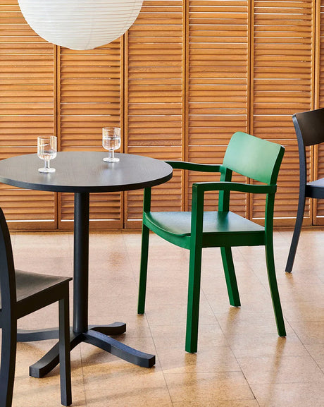 Pastis Armchair fra Hay - Vandbaseret lakeret eg - Jacobsen Plus