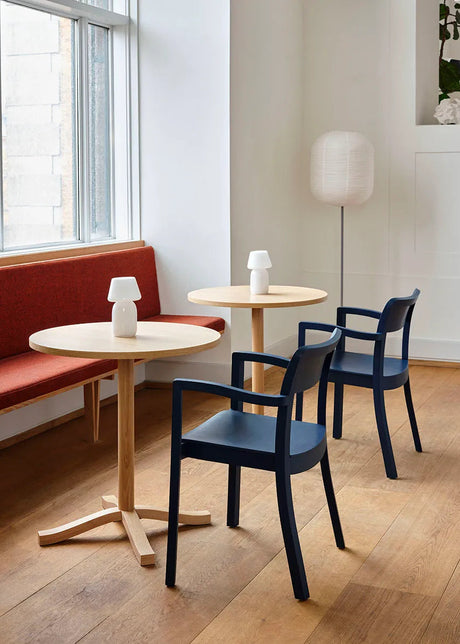 Pastis Armchair fra Hay - Vandbaseret lakeret eg - Jacobsen Plus