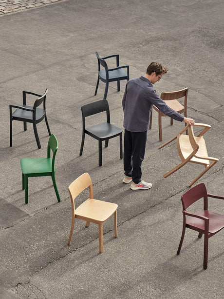 Pastis Chair fra Hay - Vandbaseret lakeret eg - Jacobsen Plus