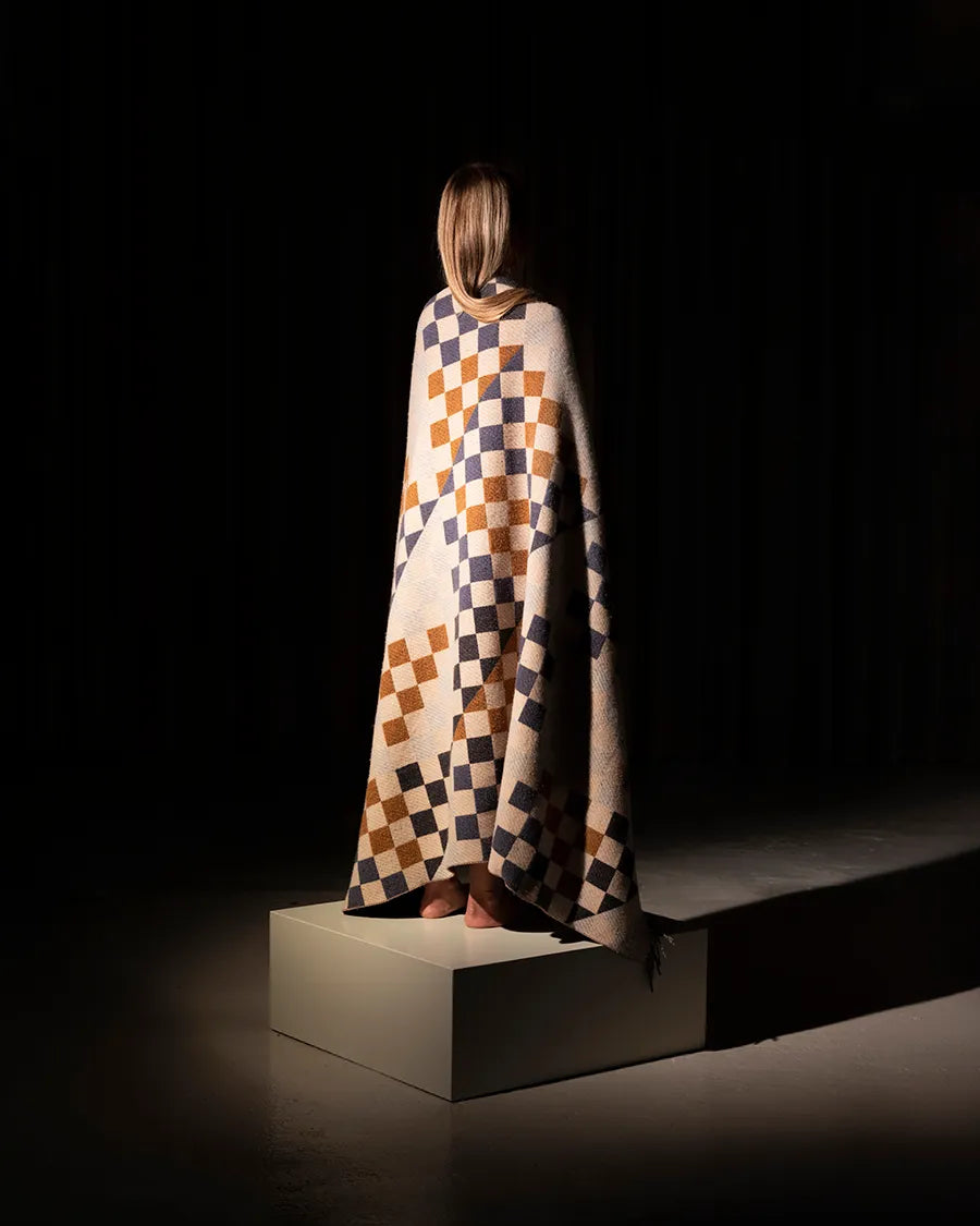 Patch Plaid, saffron/blue/white fra raawii