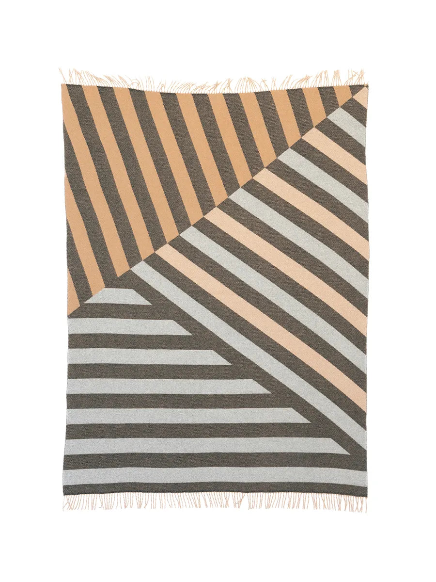 Patch Plaid, white/deer/onyx fra raawii - 1 - Jacobsen Plus