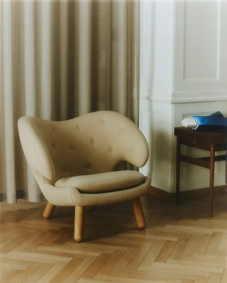 Pelikan stol, eg olie af Finn Juhl - 1 - Jacobsen Plus