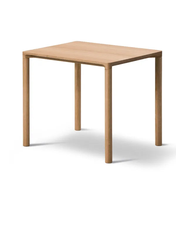Piloti Bord fra Fredericia Furniture - 46,5 x 39 cm / Eg lak - Jacobsen Plus