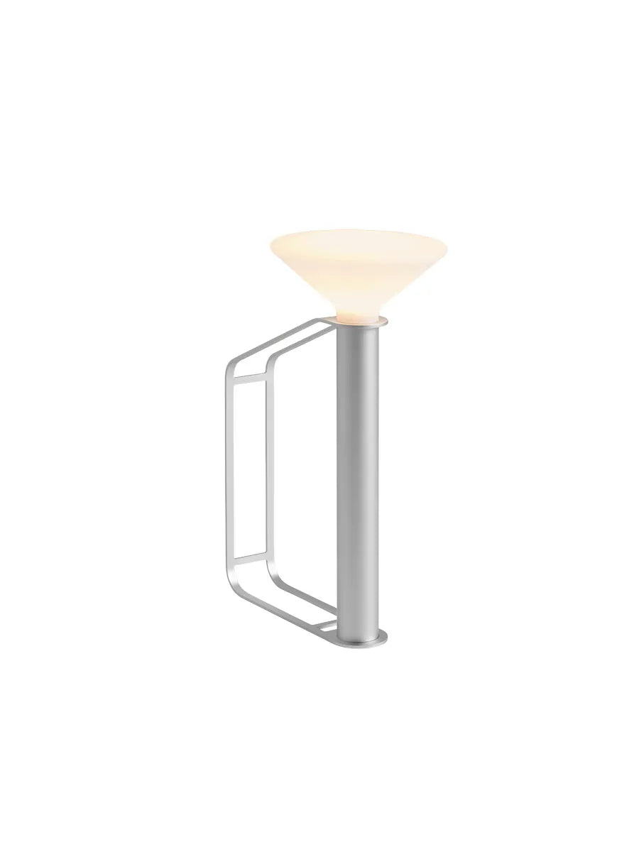 Piton Portable Lamp fra Muuto - 1 - Jacobsen Plus
