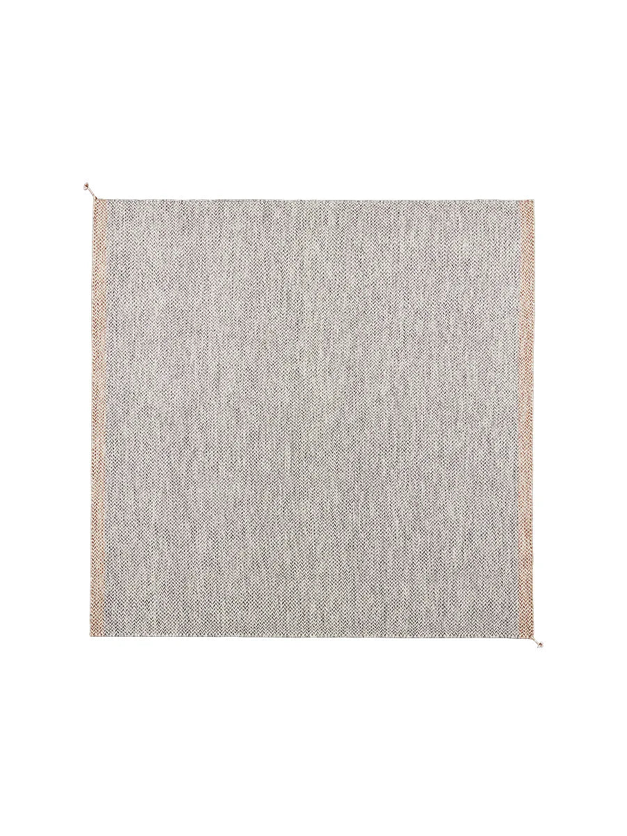 PLY Rug fra Muuto - 31 - Jacobsen Plus