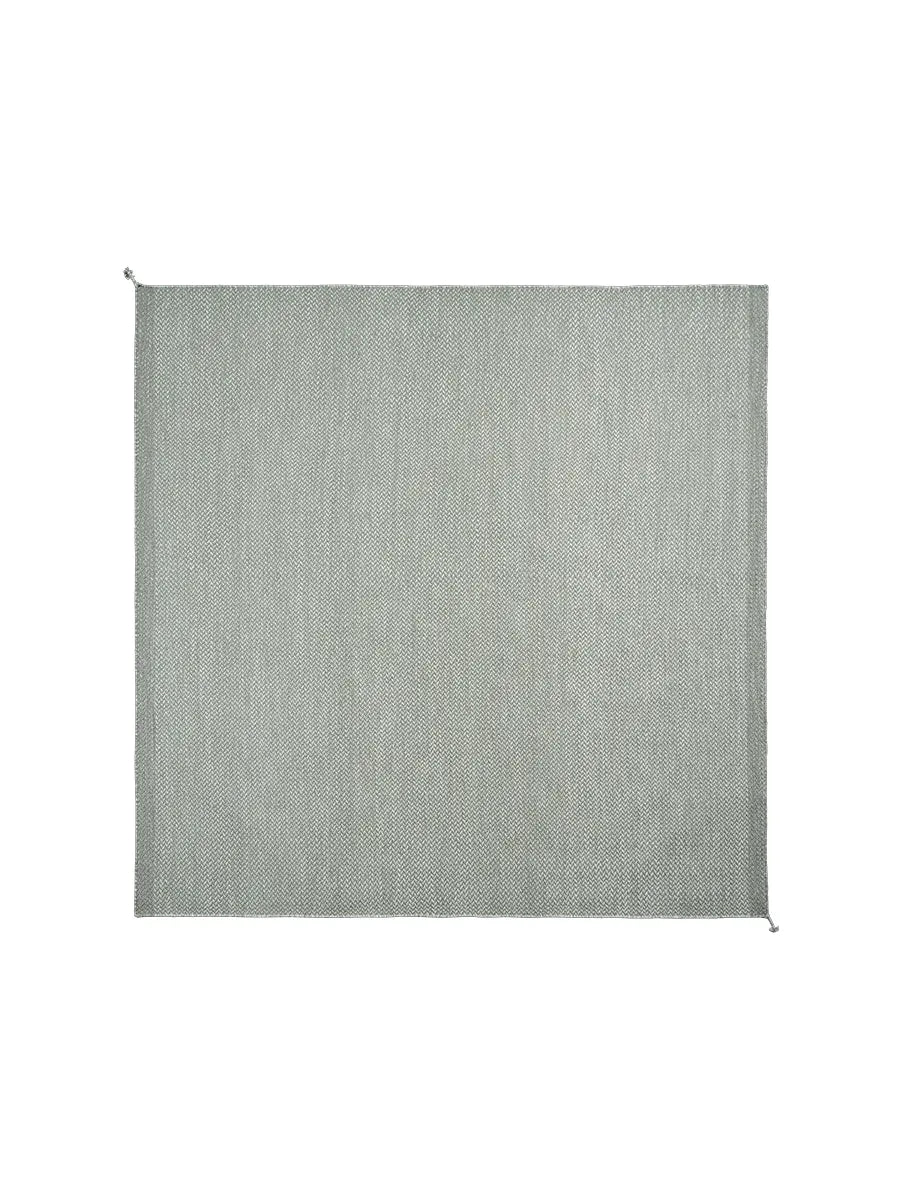 PLY Rug fra Muuto - 33 - Jacobsen Plus