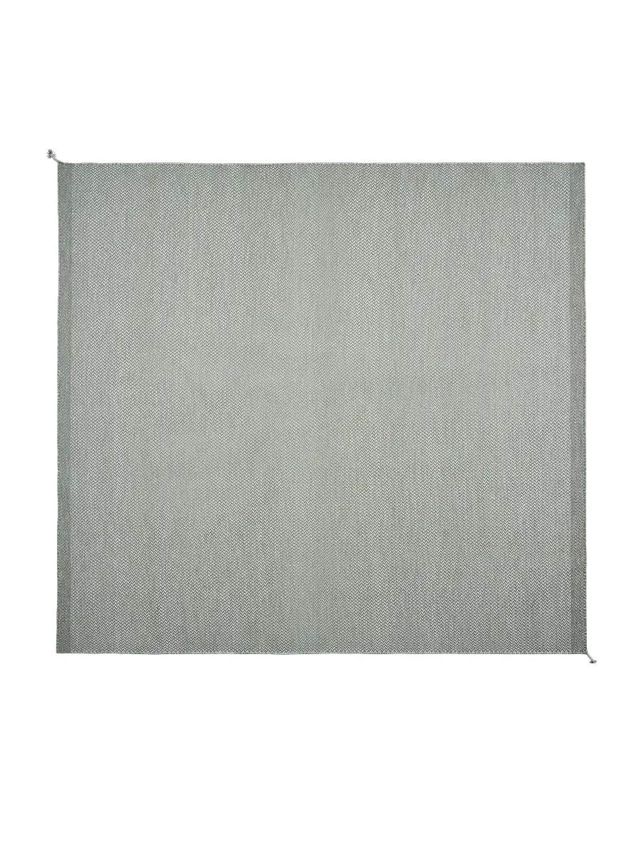 PLY Rug fra Muuto - 39 - Jacobsen Plus