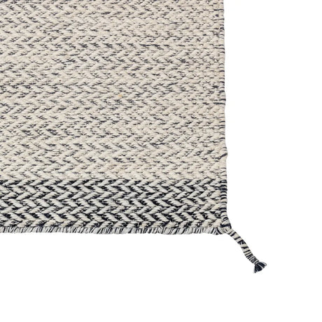 PLY Rug fra Muuto - Off white / 200 x 80 cm - Jacobsen Plus