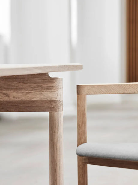 Post Spisebord 320 cm fra Fredericia Furniture - Olieret eg - Jacobsen Plus