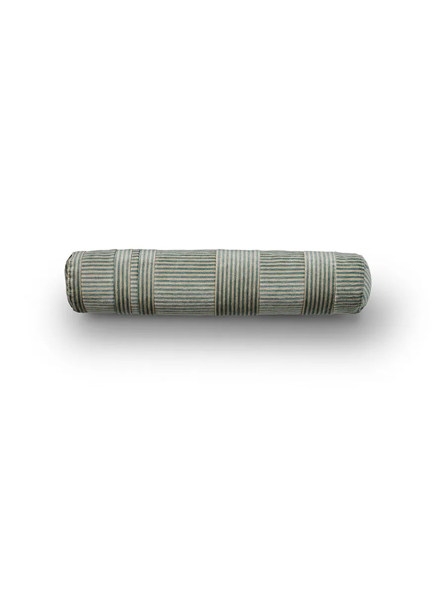 Crest Pyjamas Pillow, Ø15x74 fra Eilersen - P05 - Jacobsen Plus