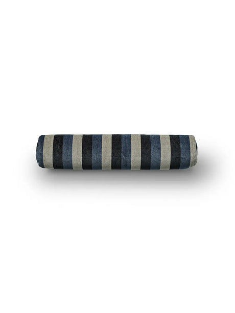 Ember Pyjamas Pillow, Ø15x74 fra Eilersen - L01 - Jacobsen Plus