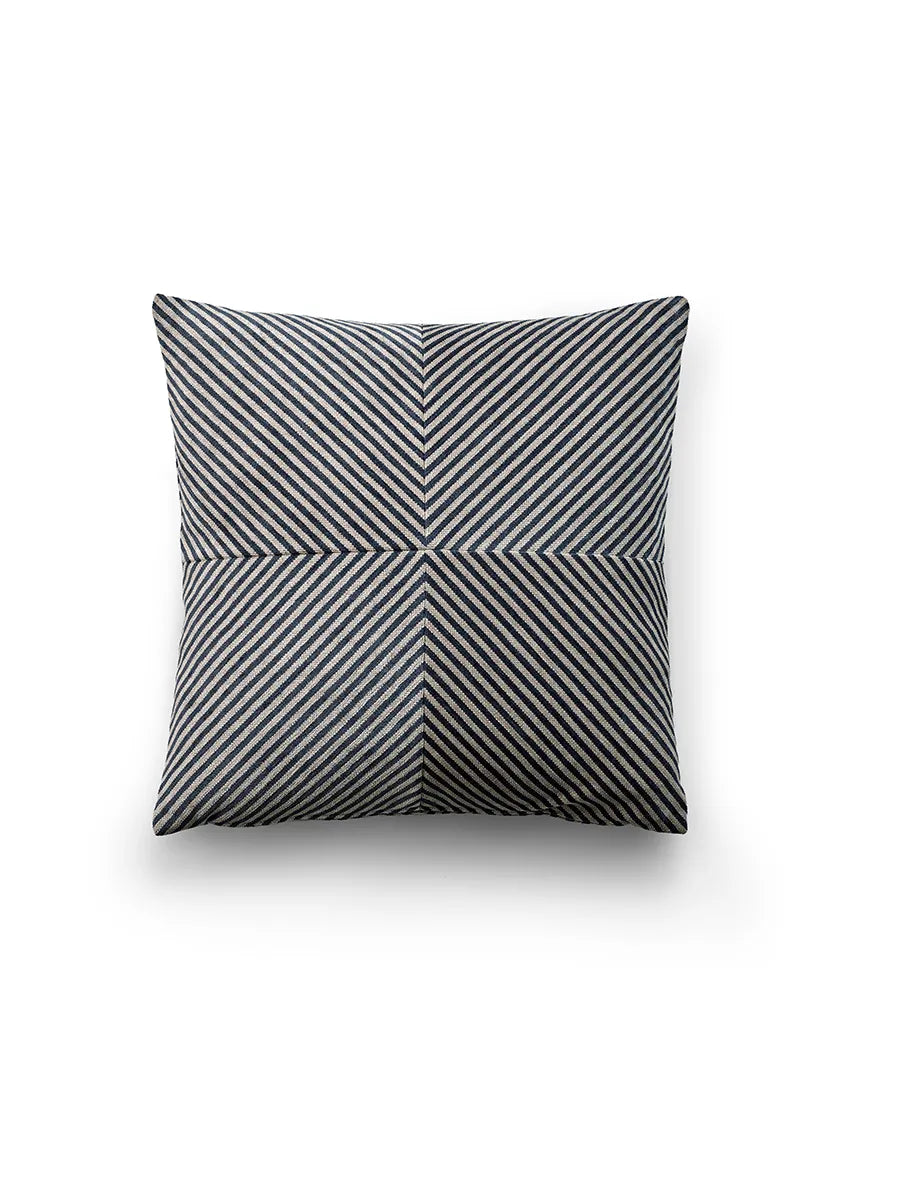 Fern Pyjamas Pillow, 50x50 fra Eilersen - P01 - Jacobsen Plus