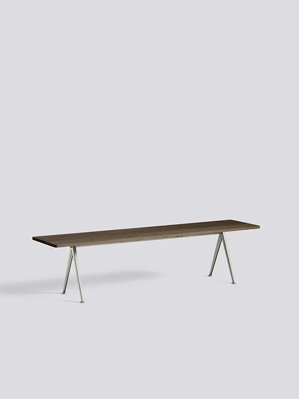 Pyramid Bænk fra Hay - L: 190 x B: 40 x H: 46 cm / Røget eg (olie) / Beige pulverlakeret stål - Jacobsen Plus
