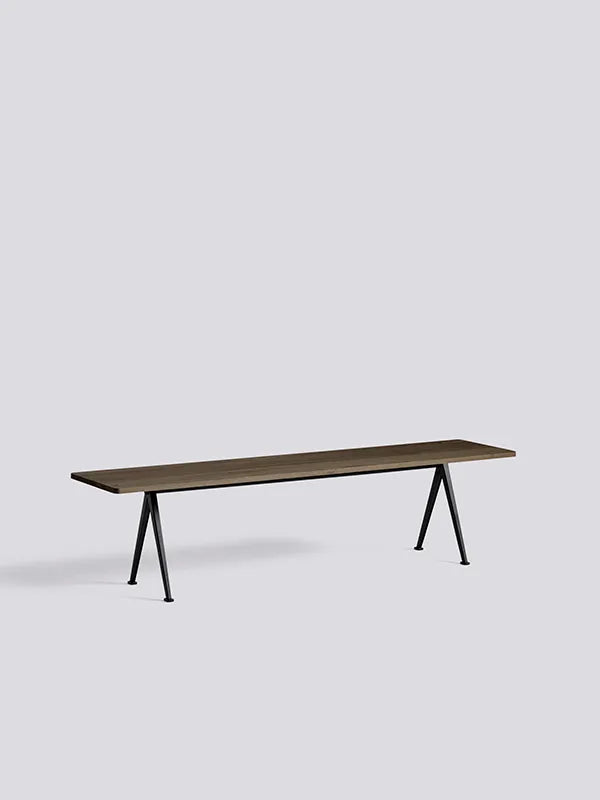 Pyramid Bænk fra Hay - L: 190 x B: 40 x H: 46 cm / Røget eg (olie) / Sort pulverlakeret stål - Jacobsen Plus