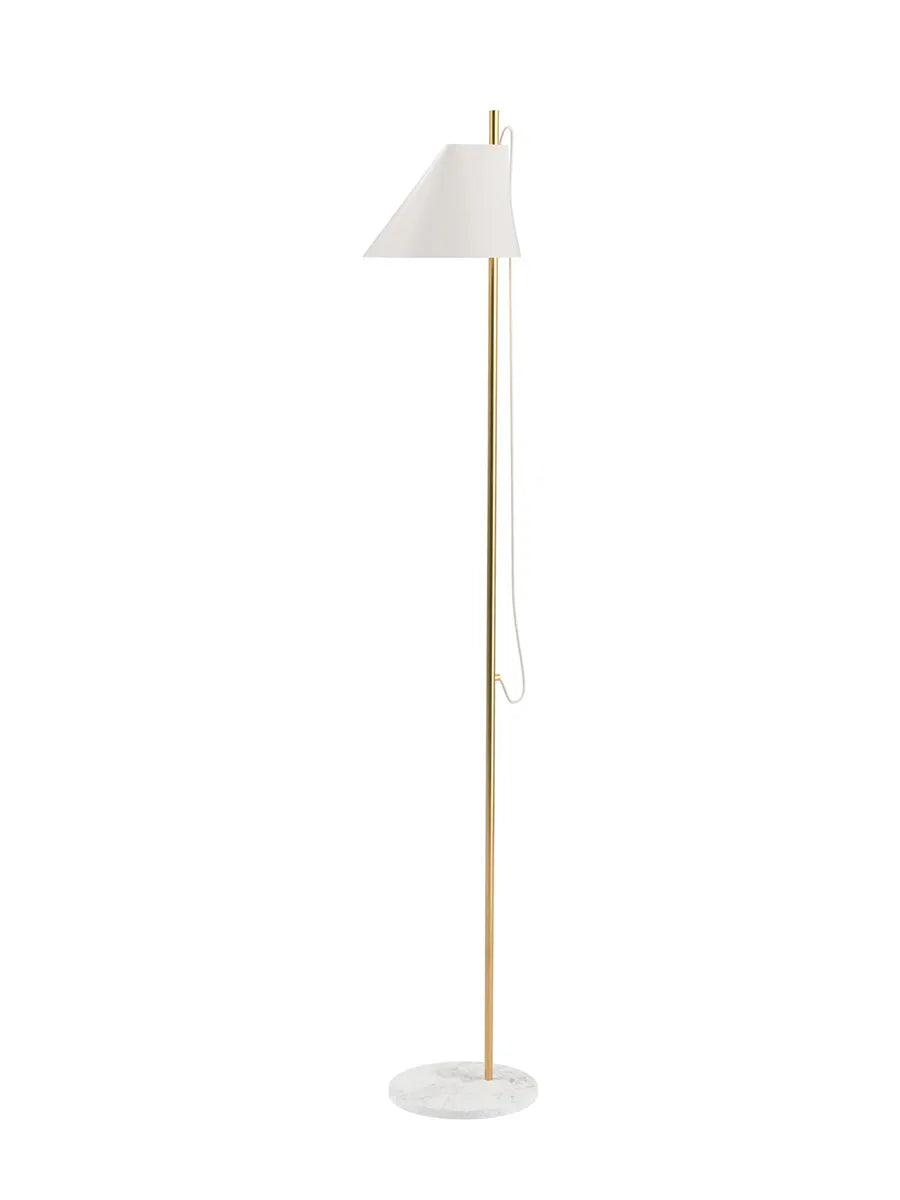 Yuh Brass gulvlampe fra Louis Poulsen - Hvid - Jacobsen Plus