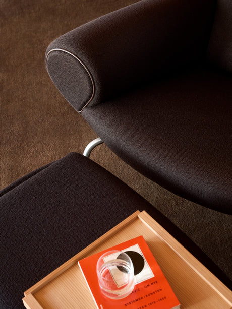 Queen Chair inkl. skammel i Vidar 386 med keder i Max 96 læder af Hans J. Wegner - 4 - Jacobsen Plus