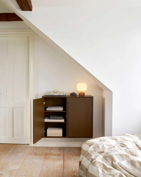 WallCabinet fra ReCollector - Black Raven - Jacobsen Plus