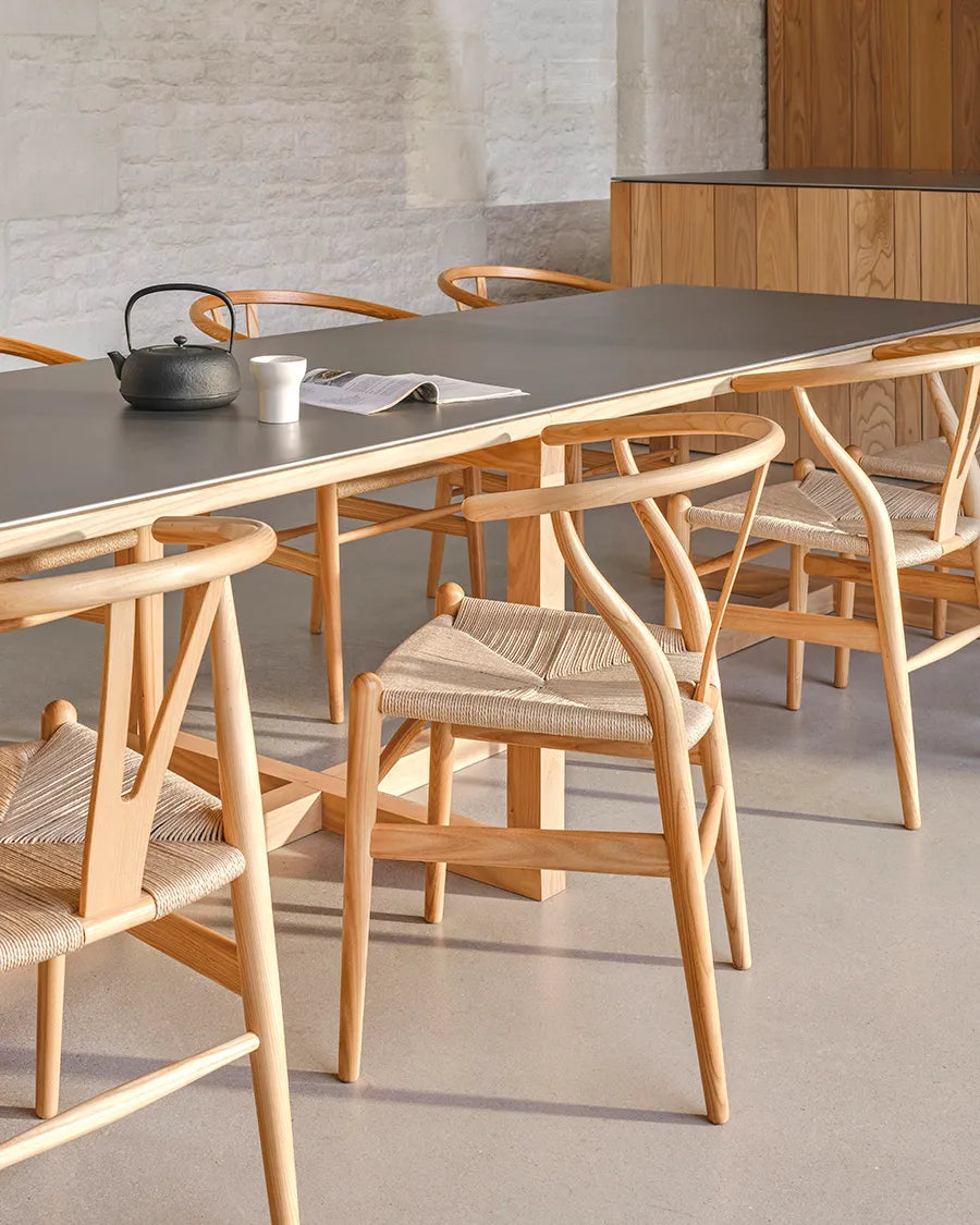 Y-stol CH24, Bøg lak af Hans J. Wegner
