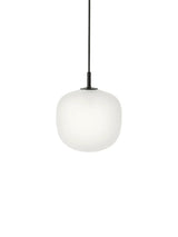 Rime Pendant Lampe, Ø 18 cm fra Muuto - Black - Jacobsen Plus