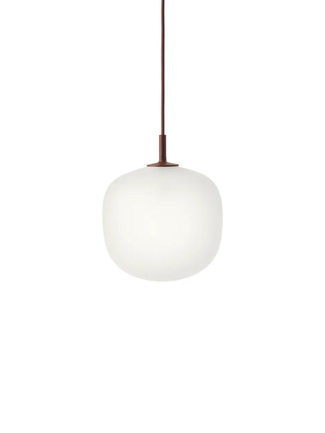 Rime Pendant Lampe, Ø 18 cm fra Muuto - Deep red - Jacobsen Plus