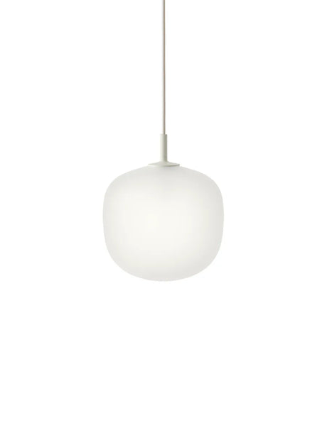 Rime Pendant Lampe, Ø 18 cm fra Muuto - White - Jacobsen Plus