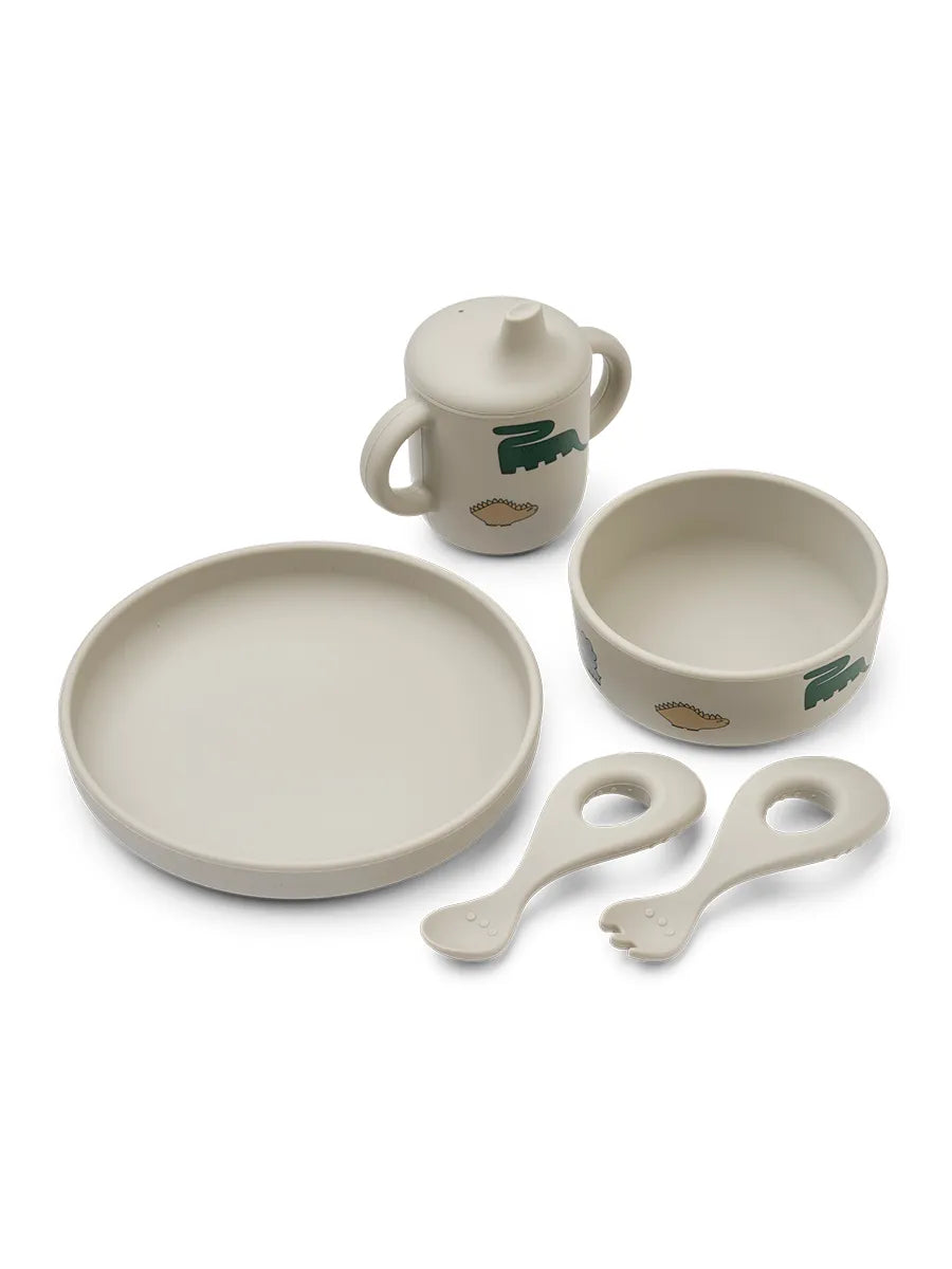 Ryle Printed Tableware Set, Dinosaurs/Mist fra Liewood - 1 - Jacobsen Plus