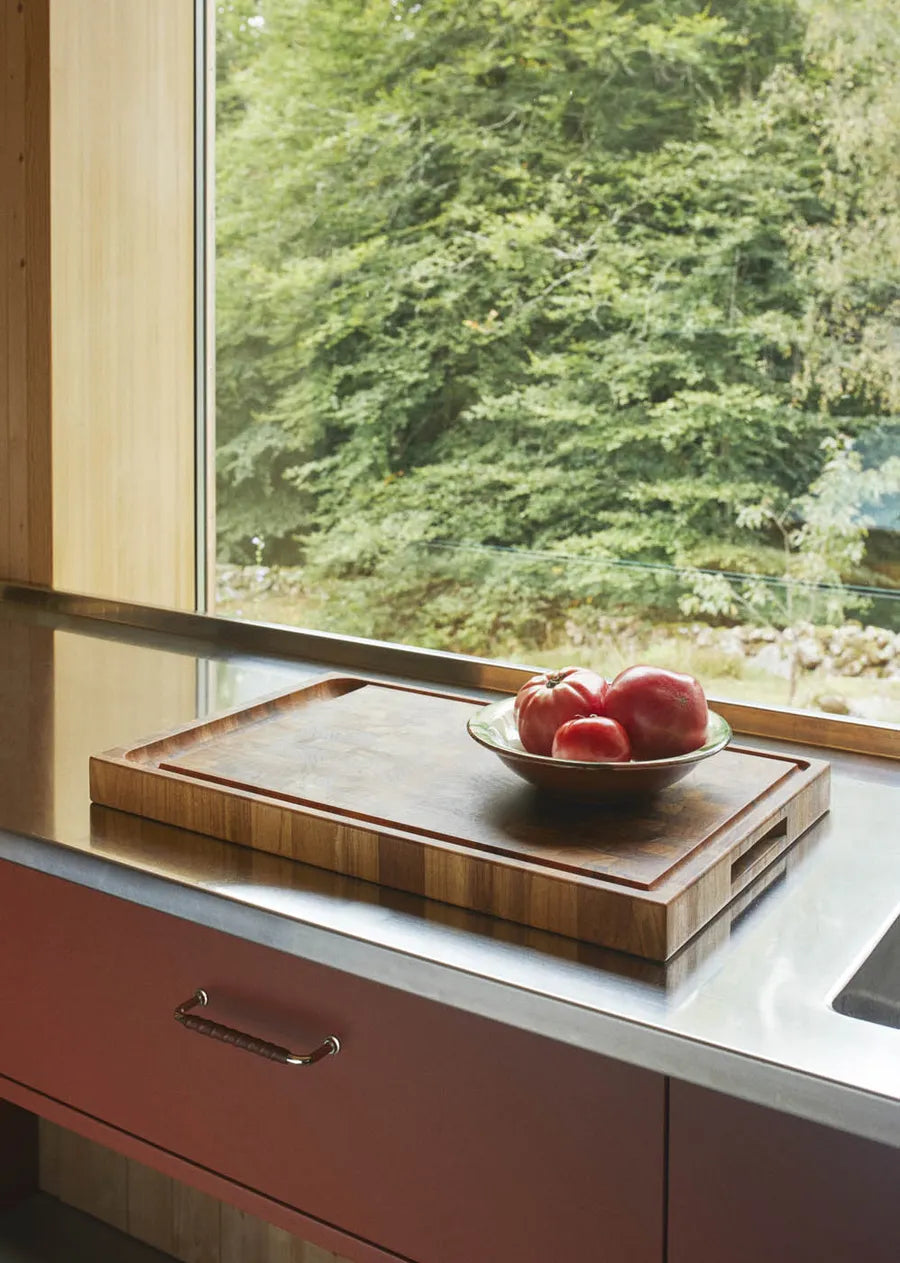 Skagerak Dania skærebræt 56x35 fra Fritz Hansen