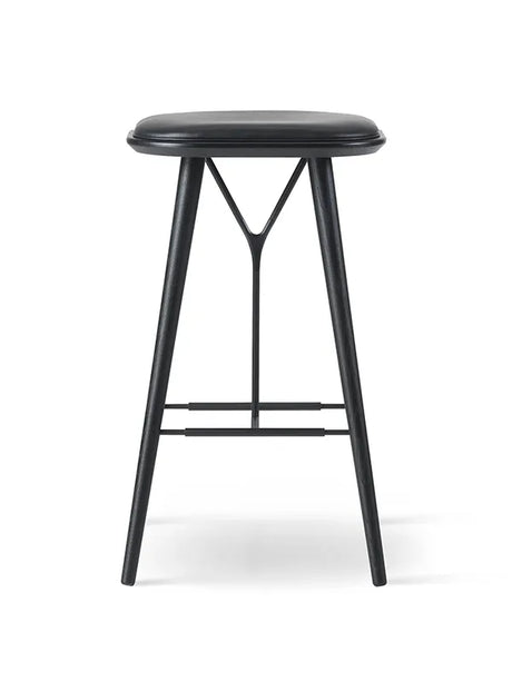 Spine Stool fra Fredericia Furniture - Stofgruppe 1 / Eg lak - Jacobsen Plus