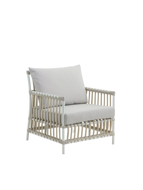 Caroline Exterior Lænestol, Dove White fra Sika-Design - 1 - Jacobsen Plus