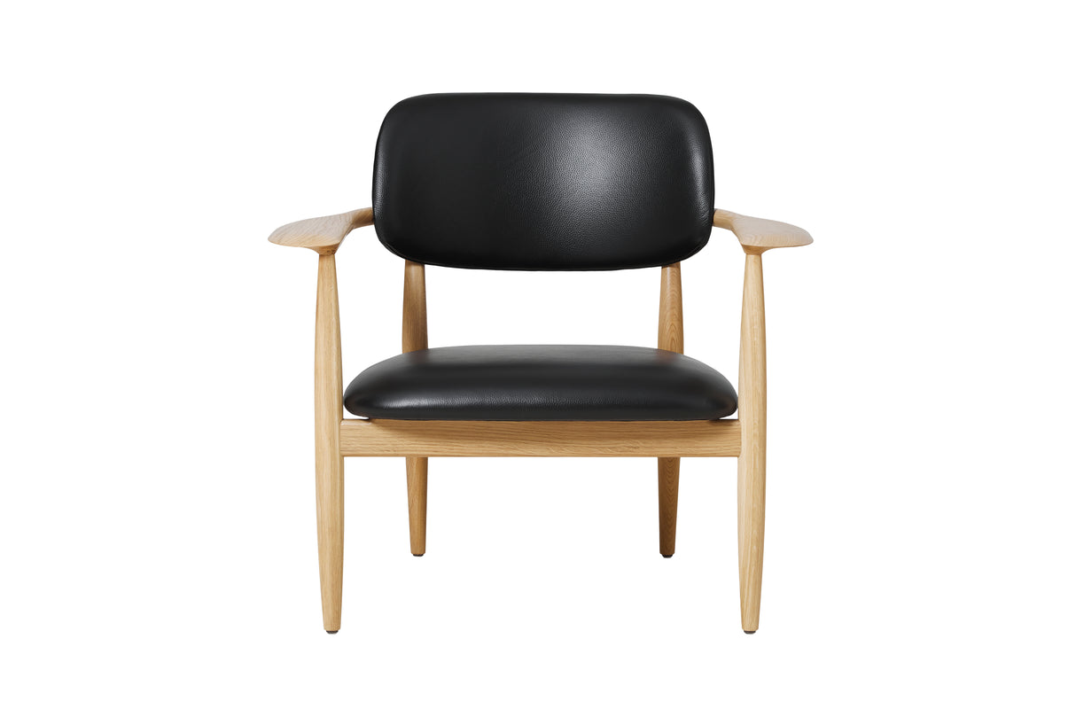 Slow lounge chair med armlæn fra Stellar Works i egetræ og sort læder - 4 - Jacobsen Plus