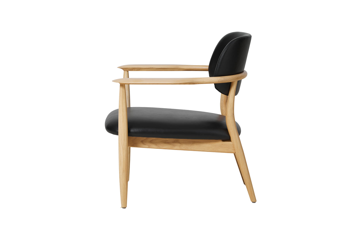 Slow lounge chair med armlæn fra Stellar Works i egetræ og sort læder - 5 - Jacobsen Plus