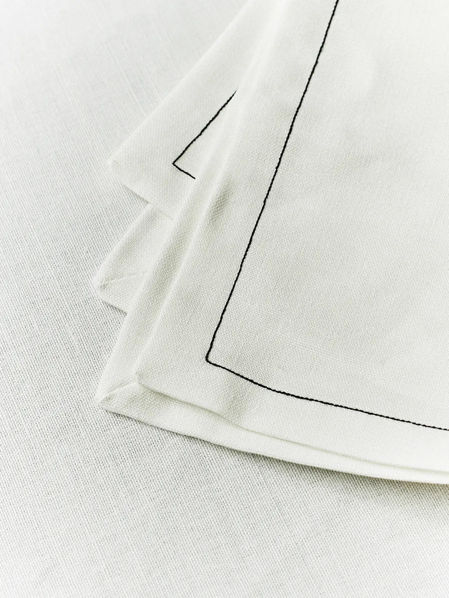 S.R. Table Cloth 01 fra Louise Roe - 2 - Jacobsen Plus