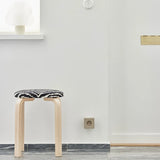 Square 2 Stikdåse med USB, beige fra Avolt