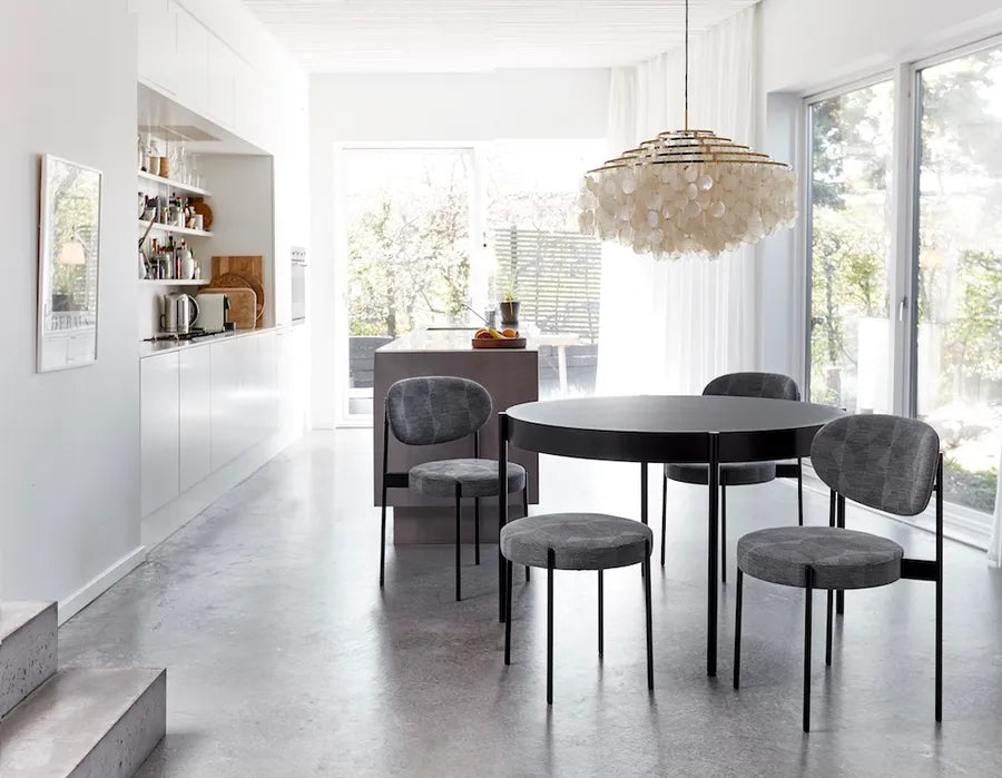 Serie 430 spisestol, sort af Verner Panton