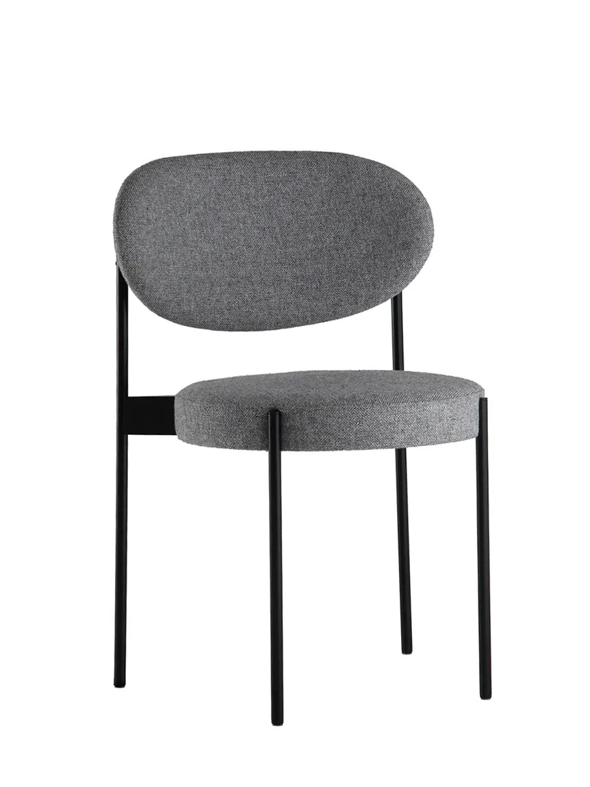 Serie 430 spisestol, sort af Verner Panton