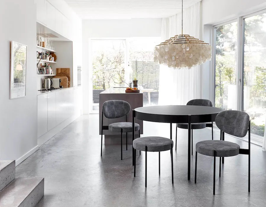 Serie 430 skammel, sort af Verner Panton