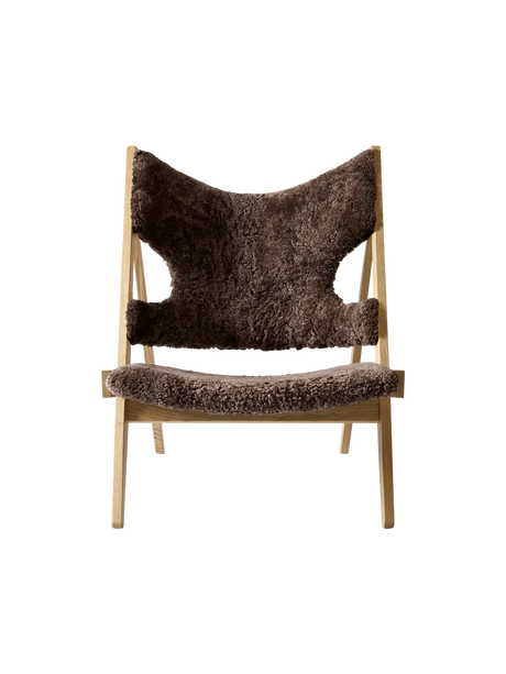 Knitting Lounge Chair, Sheepskin fra Audo Copenhagen - Sheepskin Root - Natural Oak - Jacobsen Plus