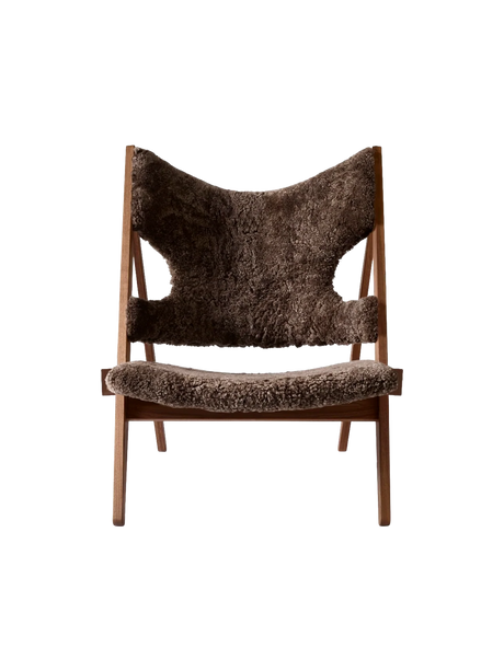 Knitting Lounge Chair, Sheepskin fra Audo Copenhagen - Sheepskin Root - Walnut - Jacobsen Plus
