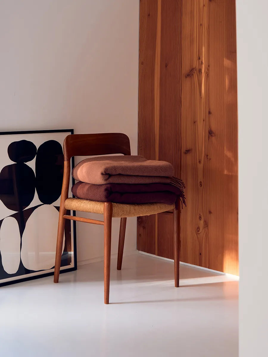 Season Plaid, beetroot fra Silkeborg Uldspinderi