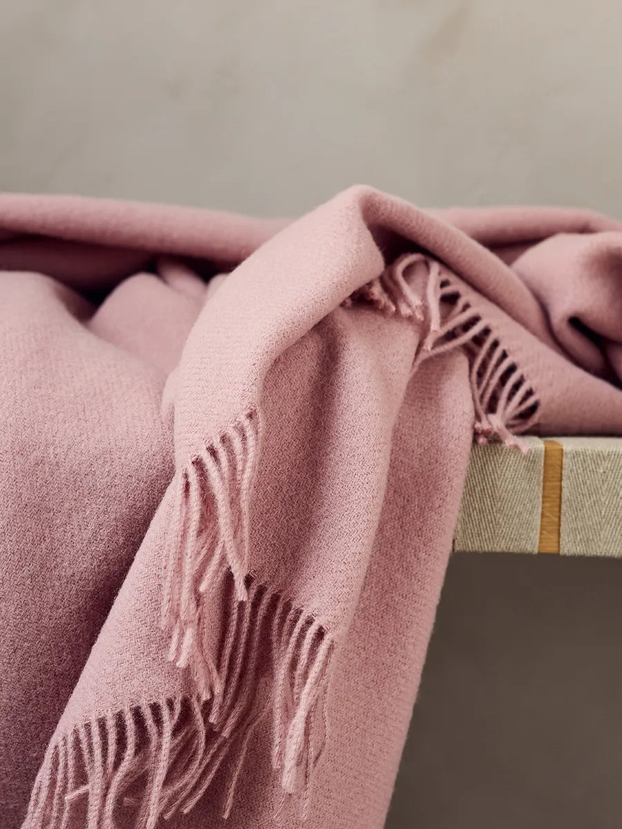 Season Plaid, blush fra Silkeborg Uldspinderi