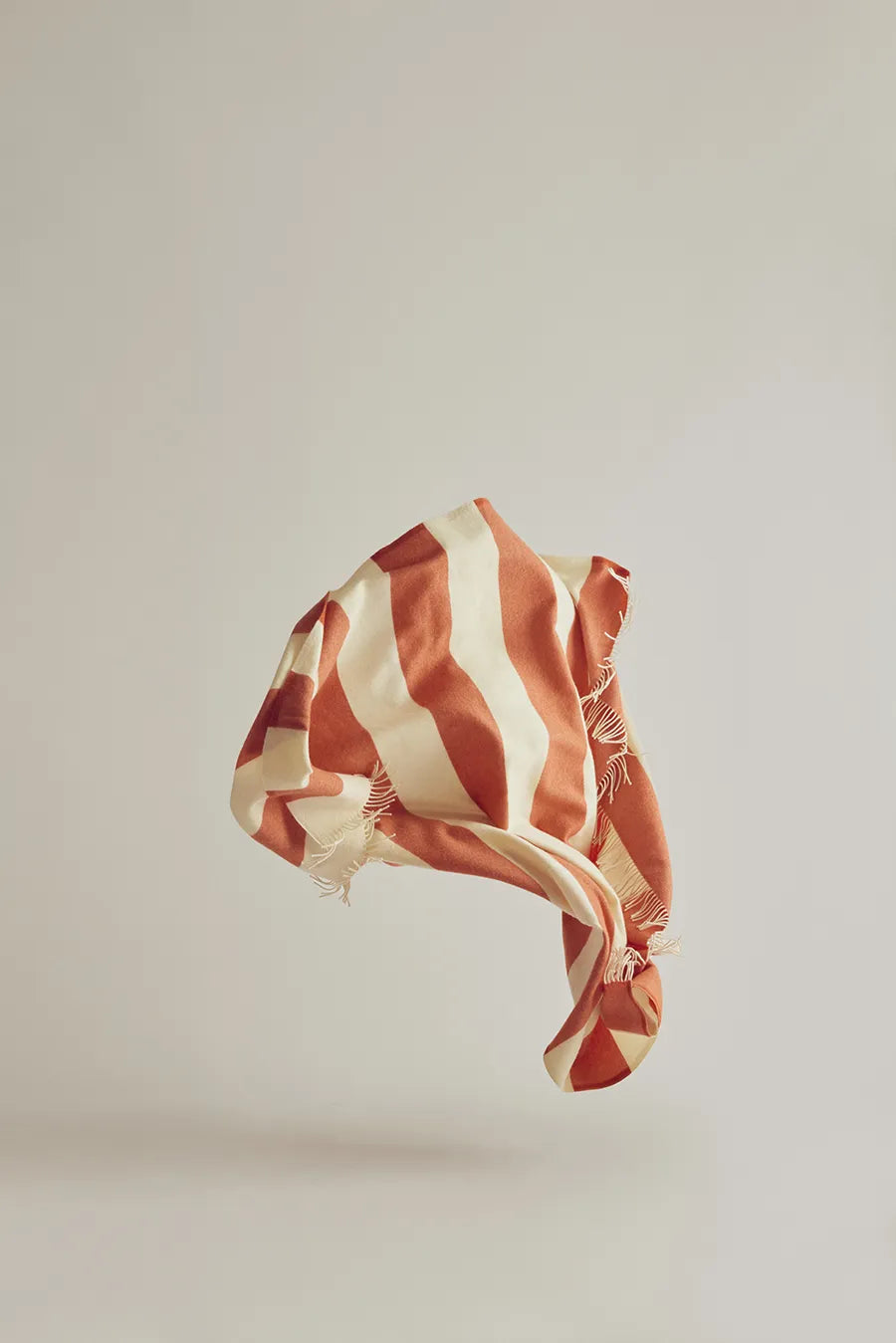 The Sweater Plaid, orange fra Silkeborg Uldspinderi