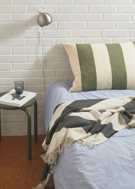 The Sweater Cushion, green fra Silkeborg Uldspinderi - 2 - Jacobsen Plus