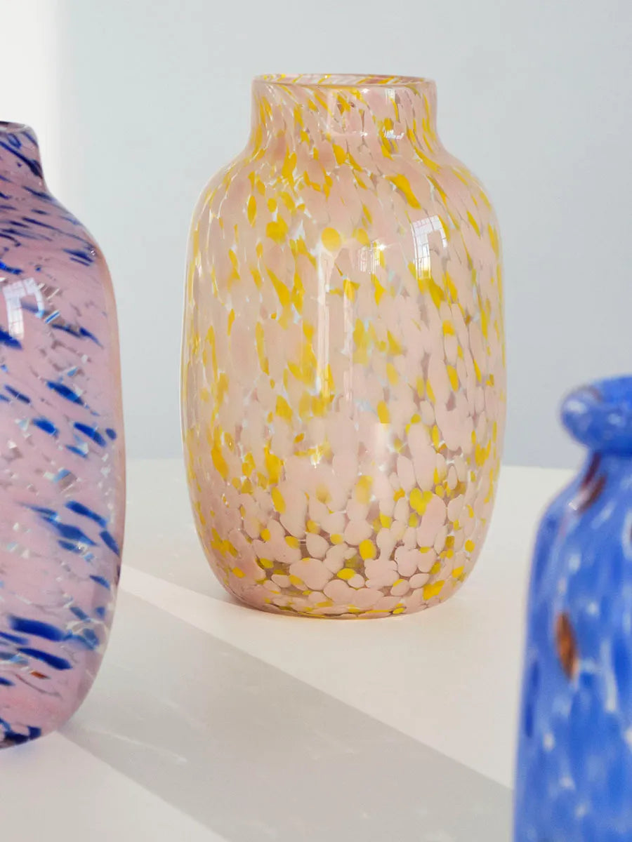 Splash Vase, Round light pink and blue fra Hay