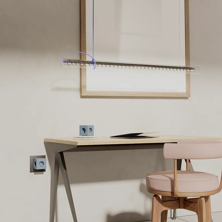 Square 2 Stikdåse med USB, blå fra Avolt