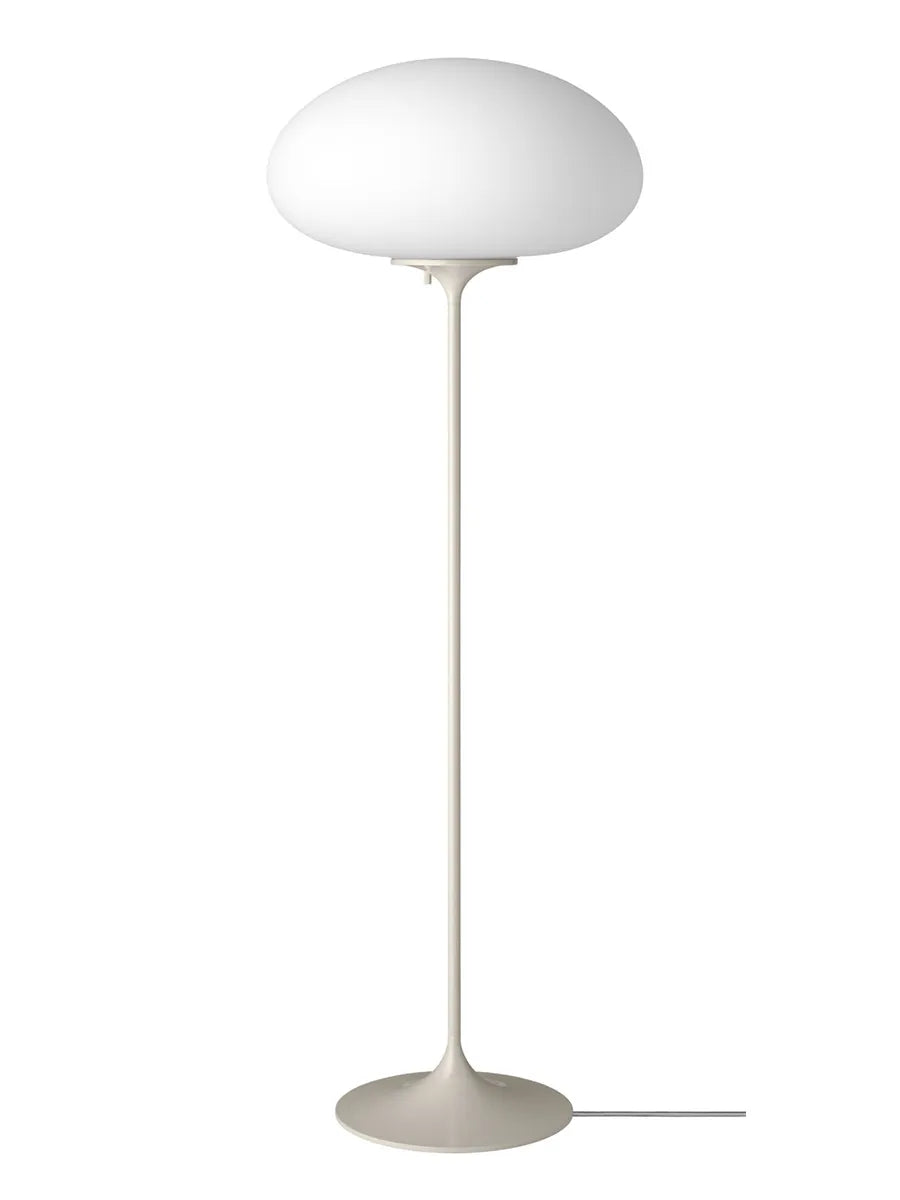 Stemlite gulvlampe fra GUBI